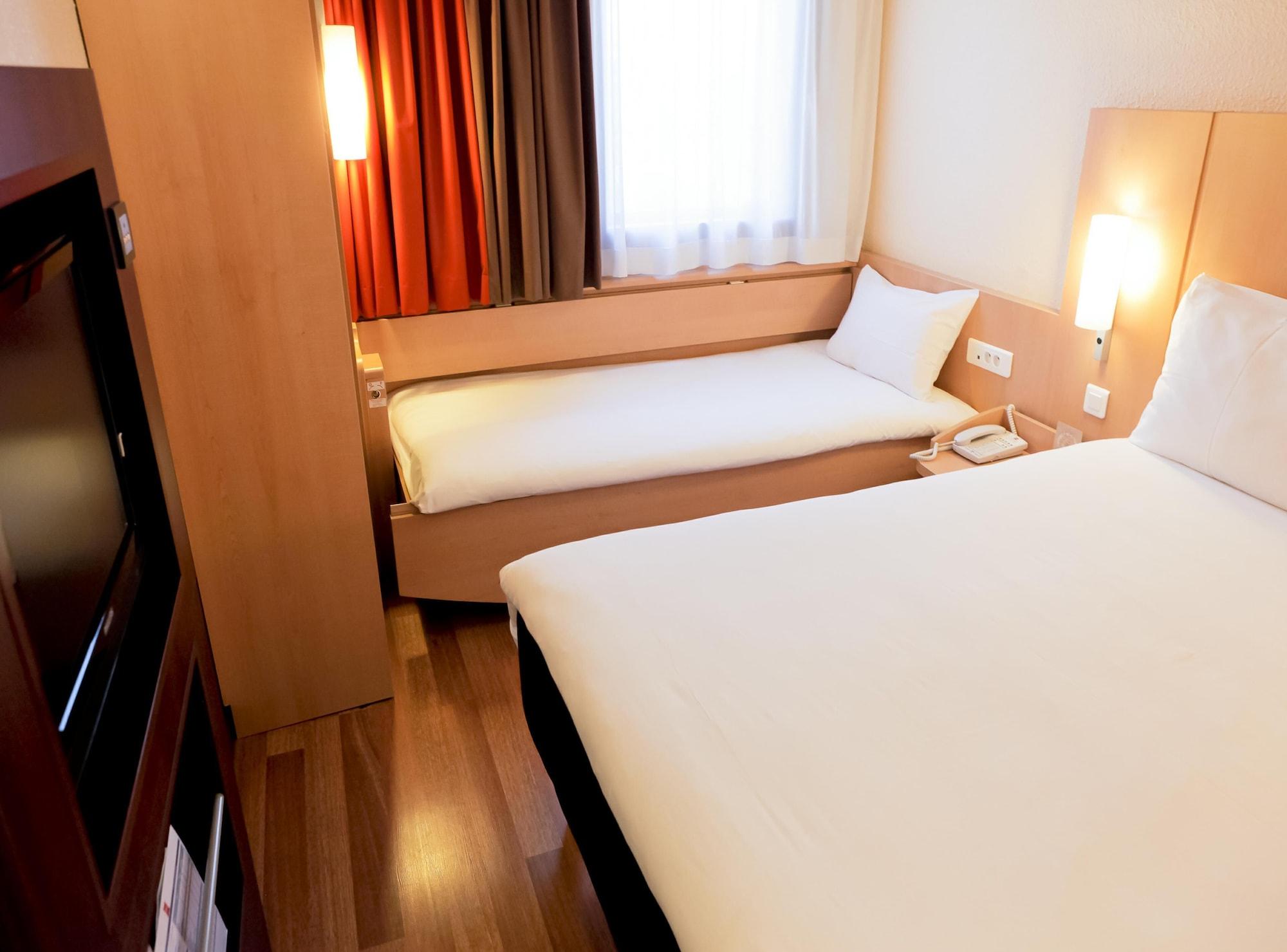 ไอบิส เกรอนอบล์ ซองทร์ บาสติล Hotel เกรอน็อบล์ ภายนอก รูปภาพ