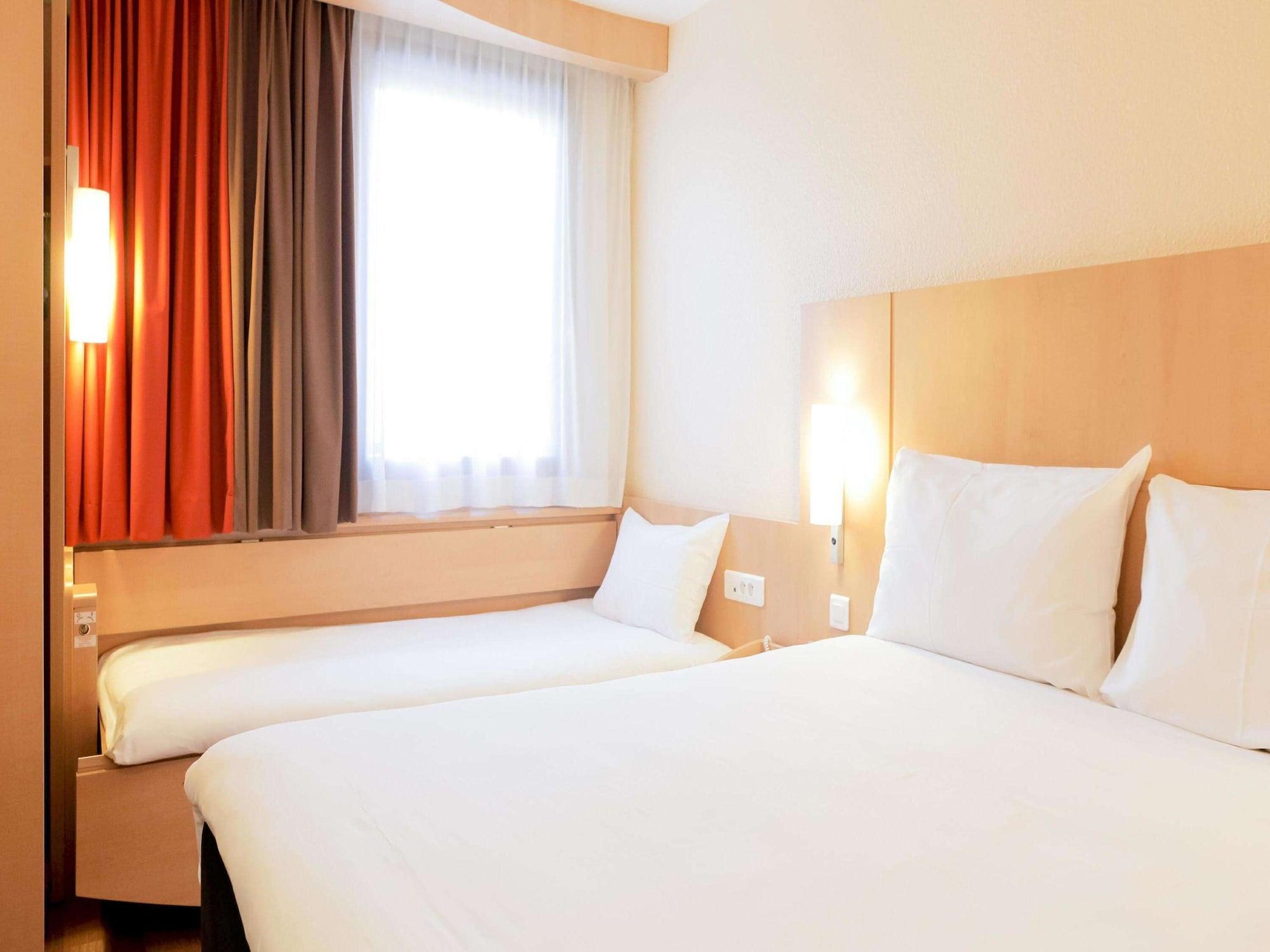 ไอบิส เกรอนอบล์ ซองทร์ บาสติล Hotel เกรอน็อบล์ ภายนอก รูปภาพ