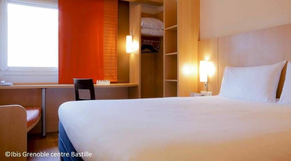 ไอบิส เกรอนอบล์ ซองทร์ บาสติล Hotel เกรอน็อบล์ ภายนอก รูปภาพ